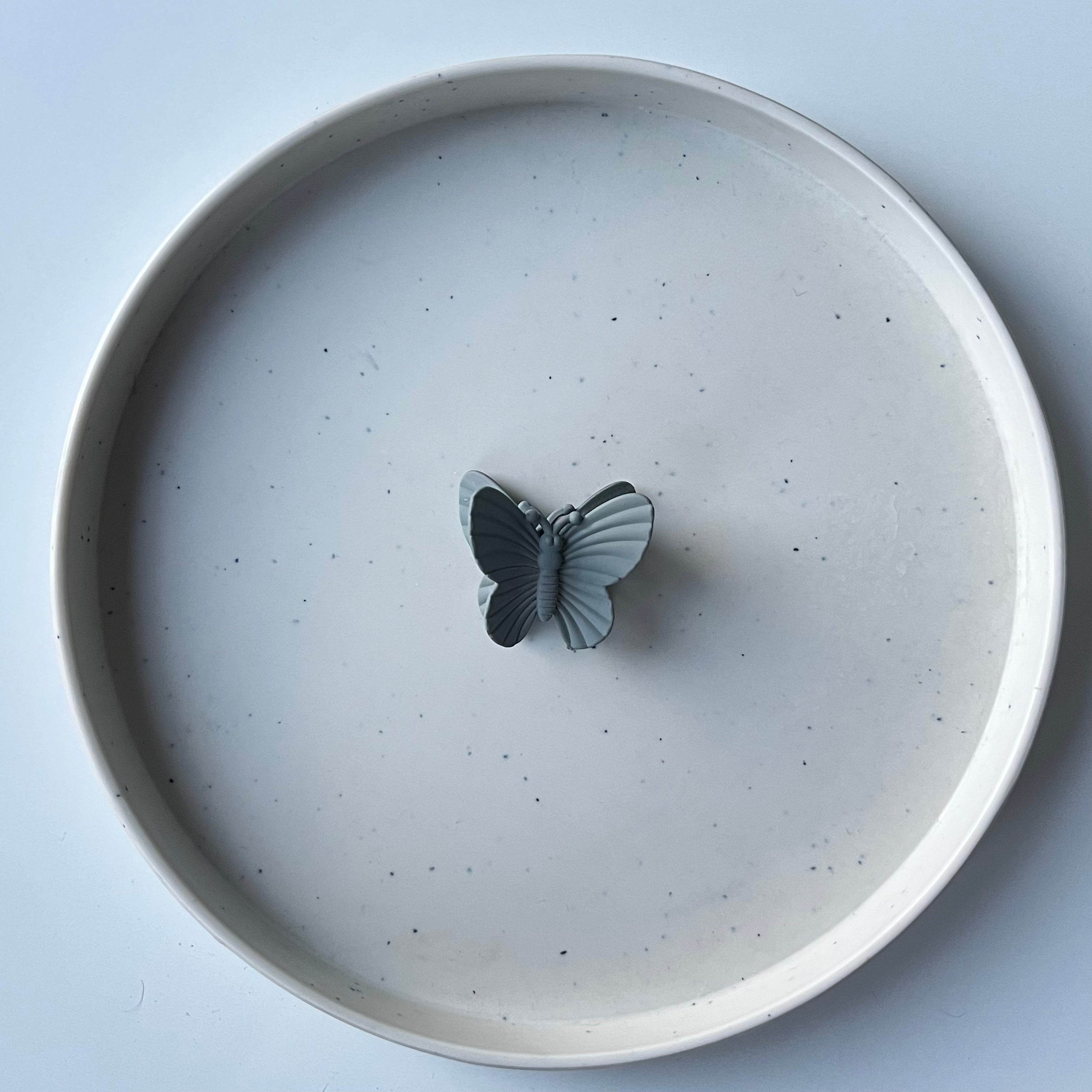 Papillon Matte Claw Clip – Small